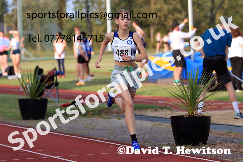 800 metres, 2025 NEGP No 6 Monkton, Wednesday, August 13th.  Photo: David T. Hewitson/Sports for All Pics